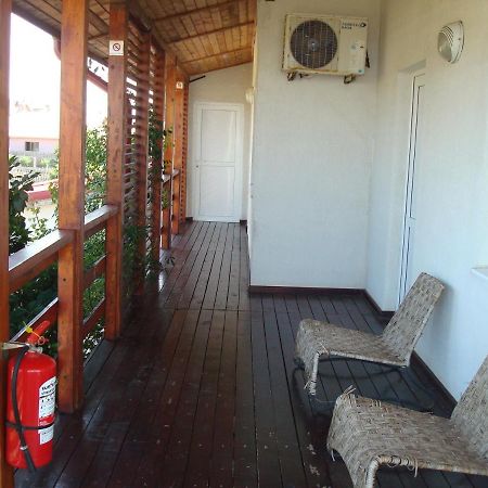 Pension Oasis Costinesti Ngoại thất bức ảnh
